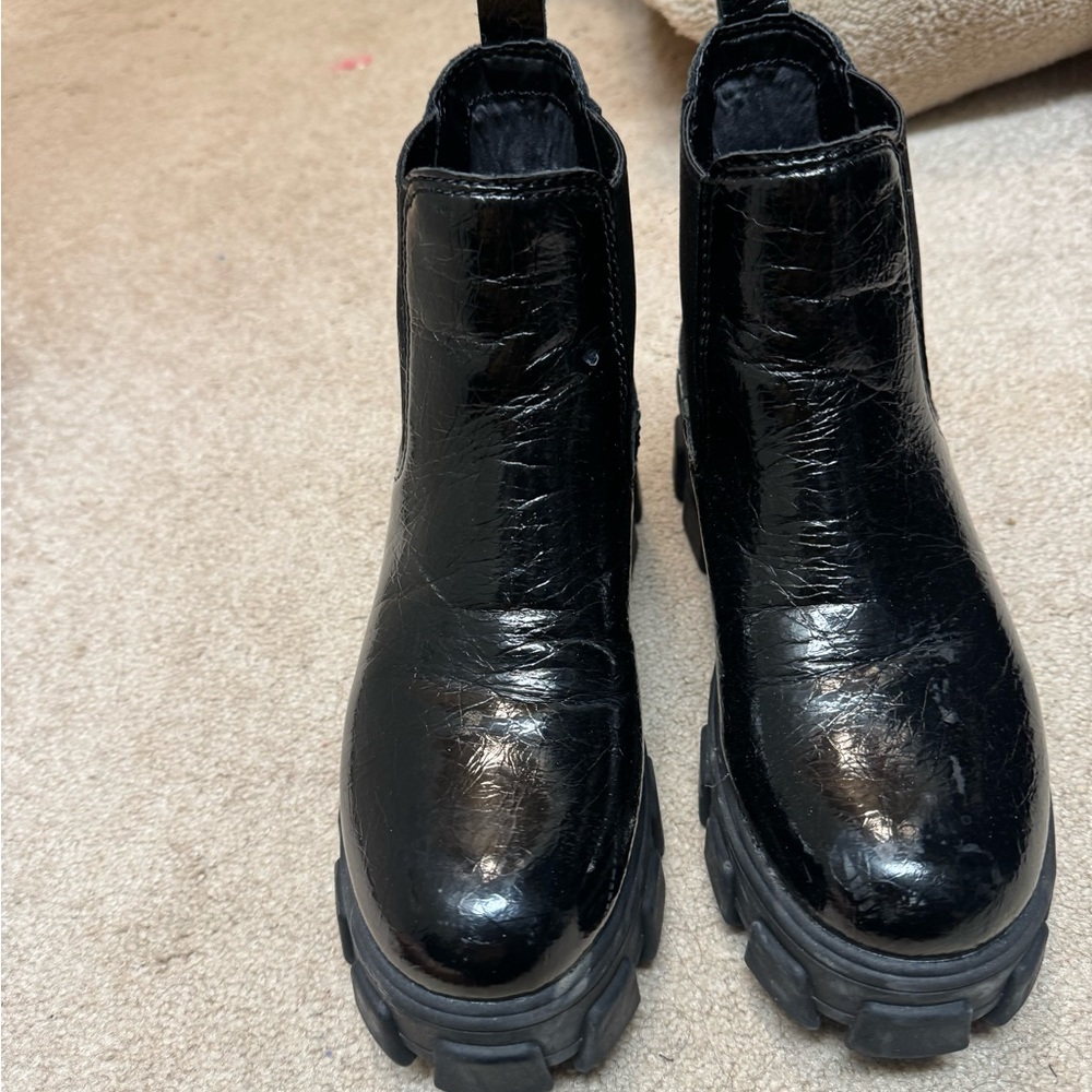 Black boots - Picture 4 of 5